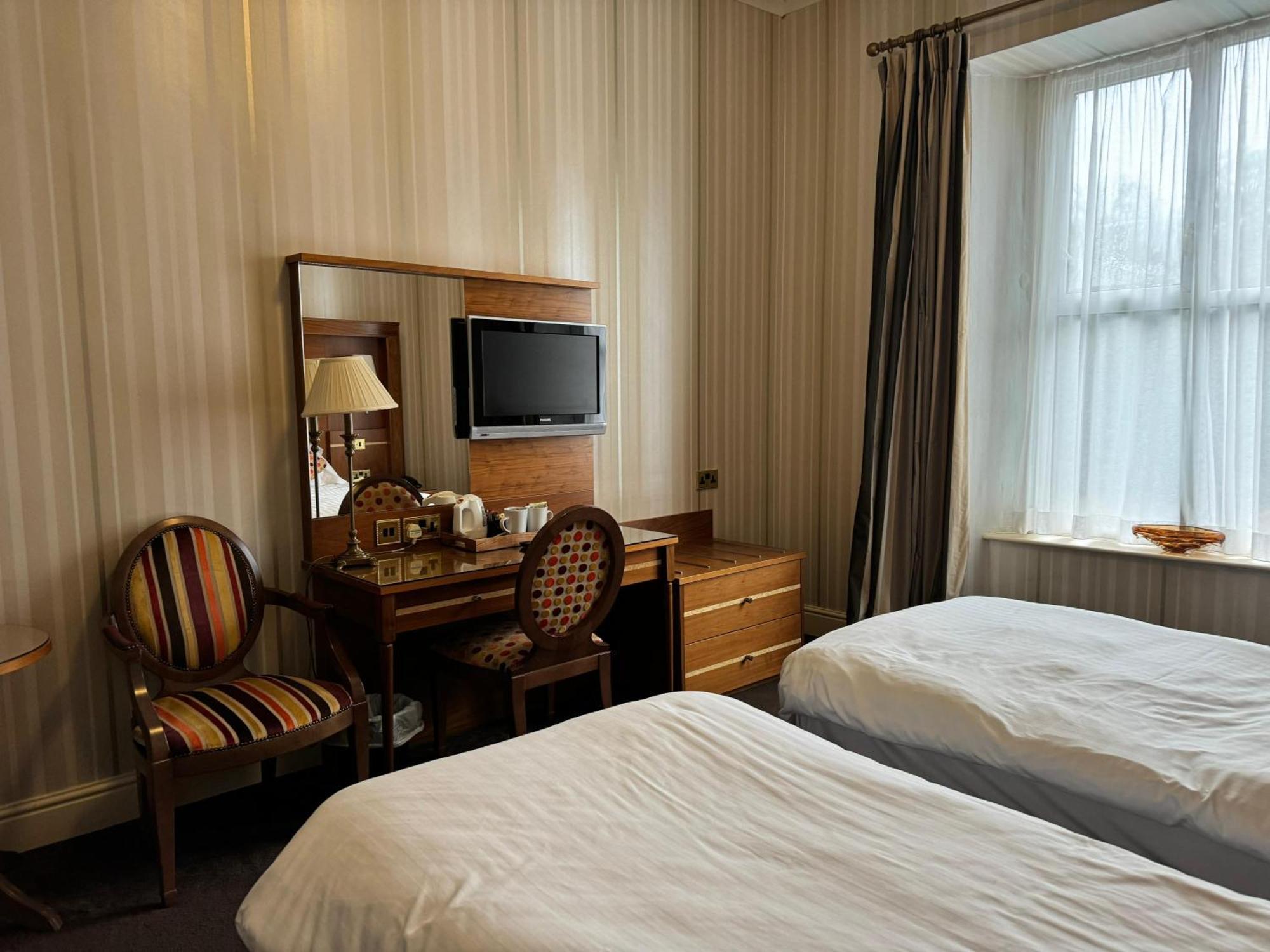 Tre-Ysgawen Hall & Spa 랑게프니 외부 사진